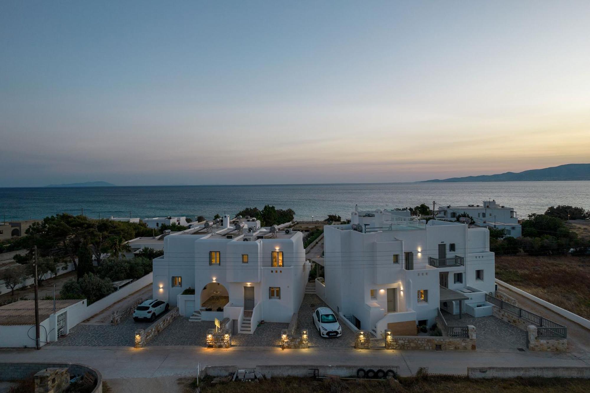 Helen Beach Front Luxury Villas Kastrákion Exteriör bild